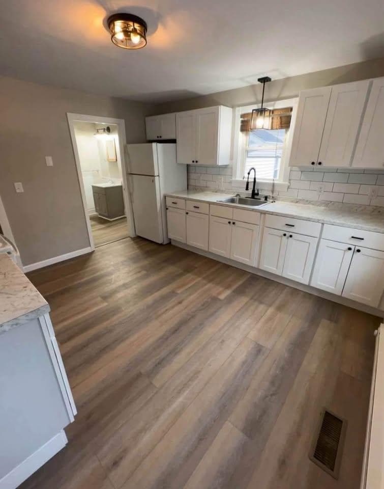 706 Main Street — Unit 1