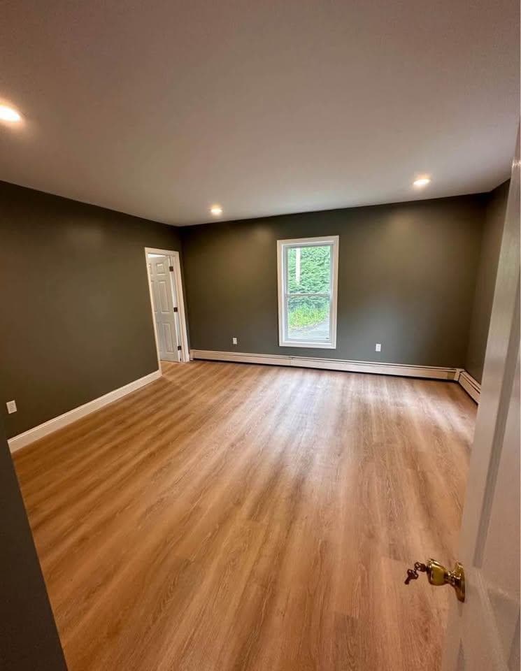 67 Oak Street — Unit 2 (2nd Floor) thumbnail 4