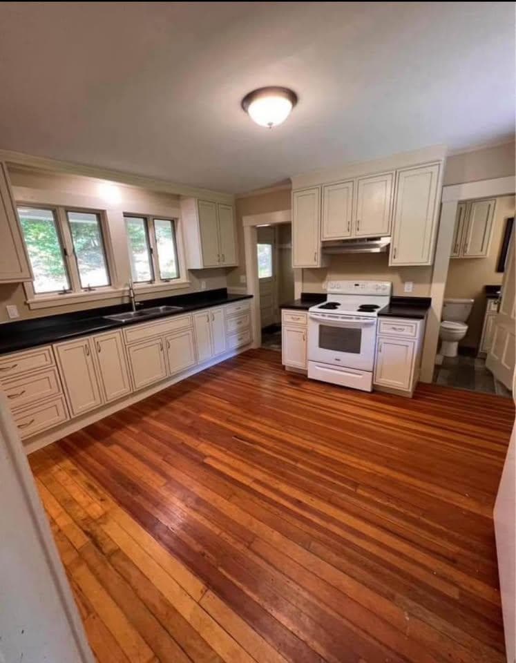 18 Alpine Court — Unit 1 thumbnail 2