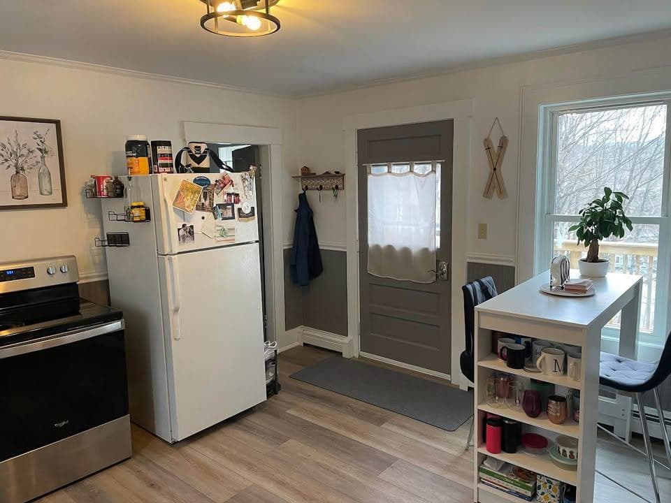 18 Alpine Court — Unit 2 thumbnail 2