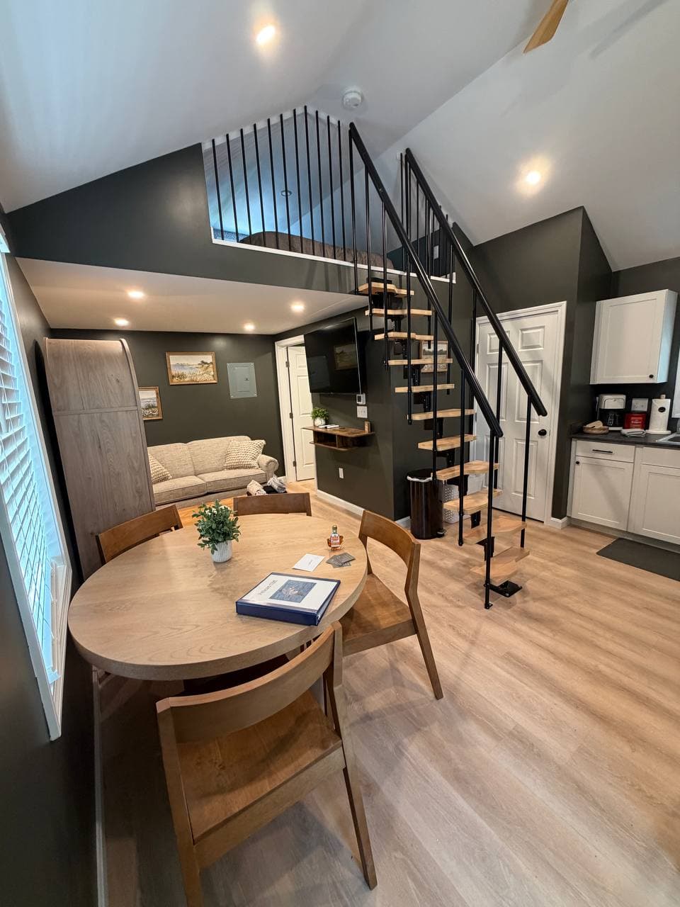 Pelican Cliff Cottage - Tiny Home at Hampton Beach - Photo 1