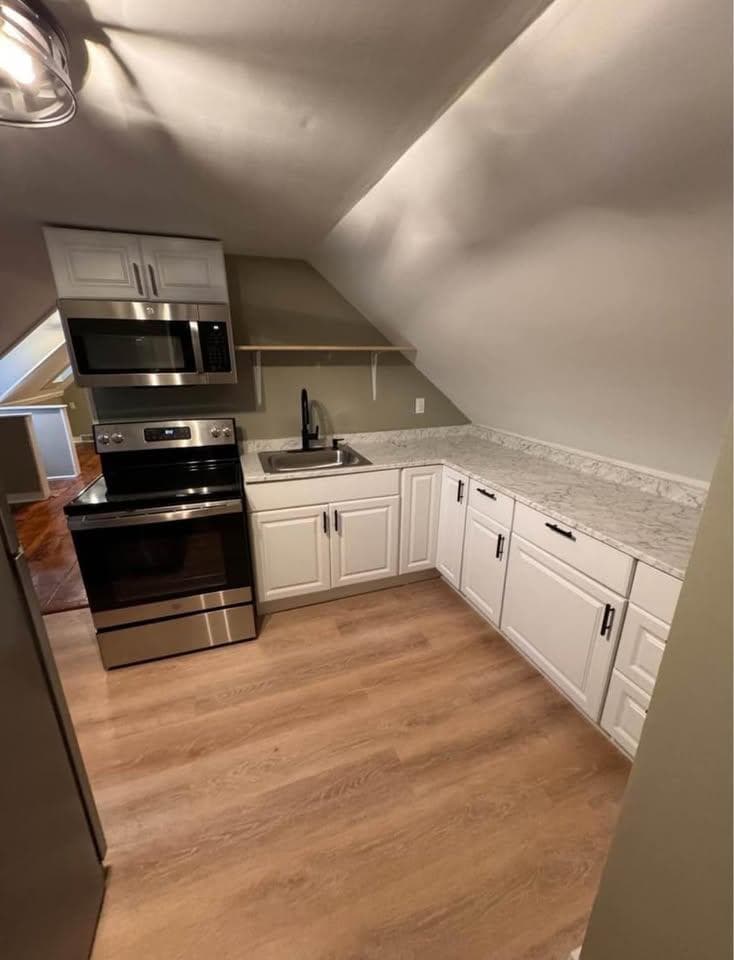 123 East Main Street — Unit 4 - Photo 1